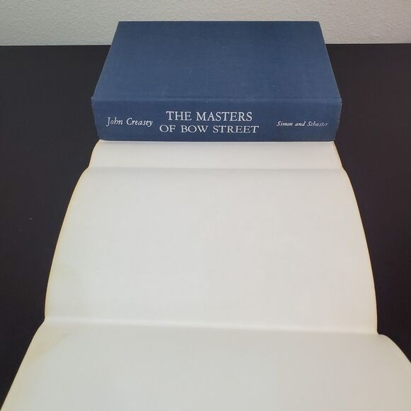 The Masters of Bow Street by John Creasey (First Edition) 1974 - Picture 12 of 13
